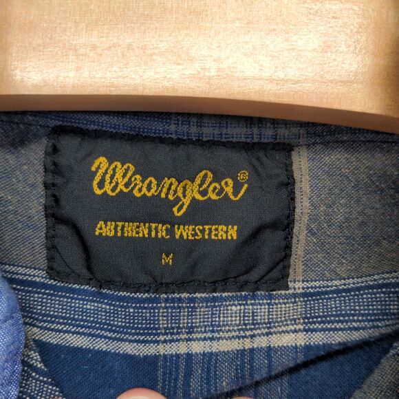 Wrangler Men's Authentic Western Button-Up Shirt Blue Plaid Medium Short Sleeve - Picture 8 of 12